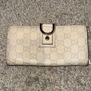 Gucci Cream Wallet